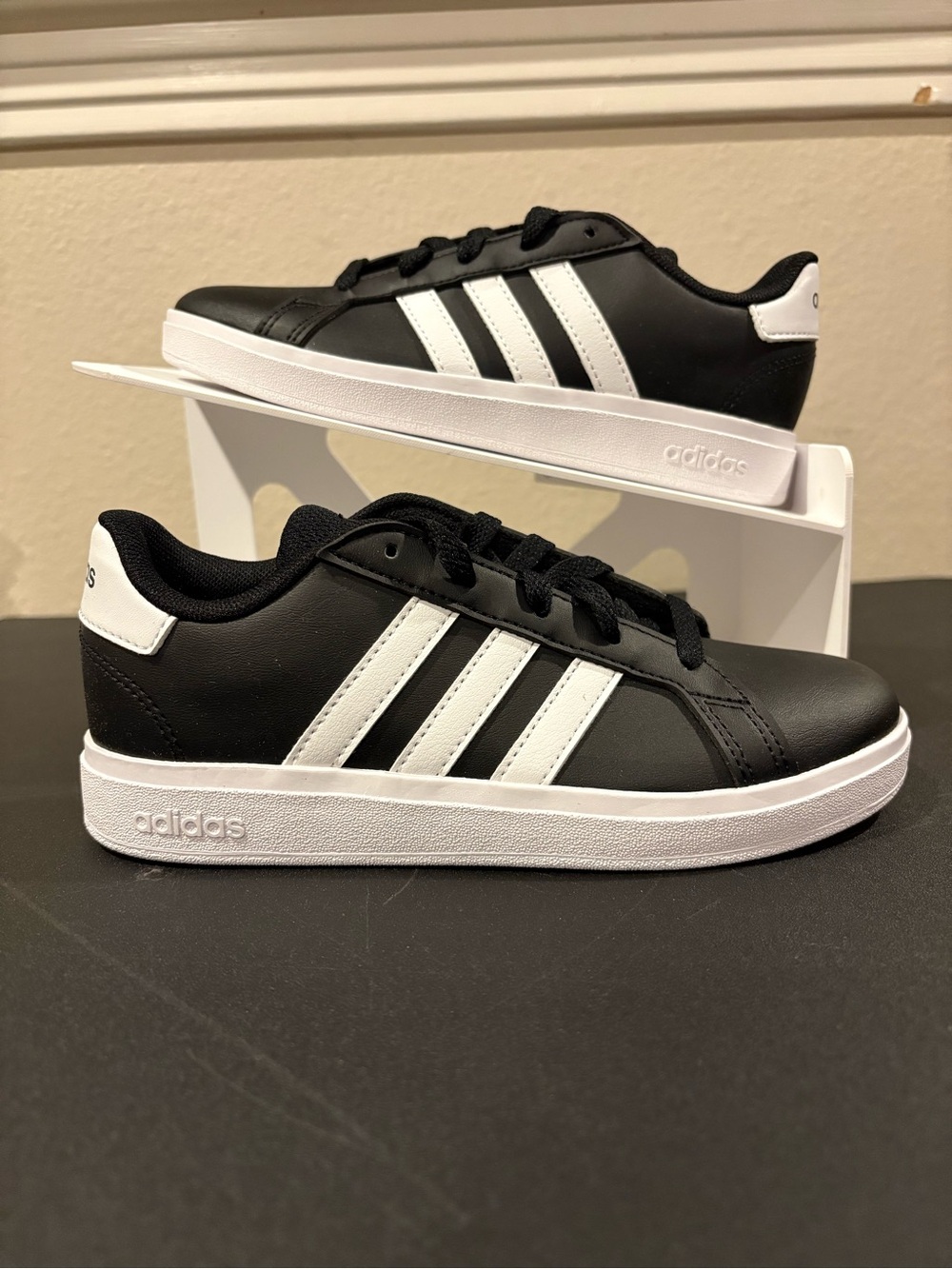 adidas GRAND COURT 2.0 Kids Black/White Shoes GW6503 Big Kid Youth Size 1Y